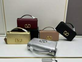 Picture of Valentino Handbags _SKUfw164387983fw